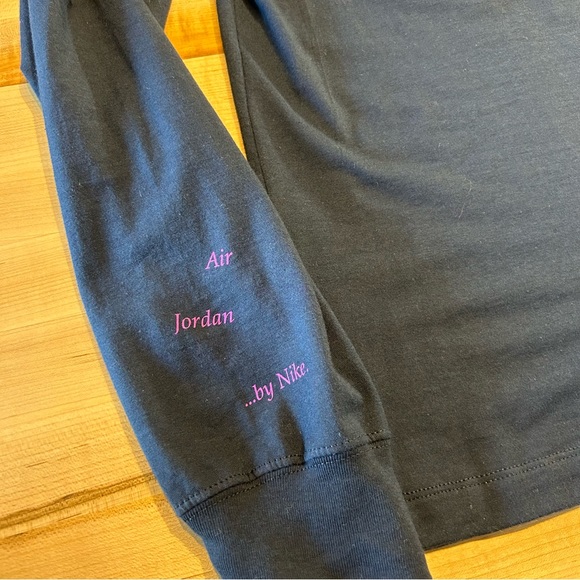 Michael Jordan “The Joy of Six” Long Sleeve Shirt - Picture 4 of 10